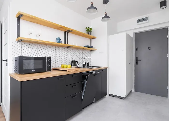 Czarnowiejska By Renters Apartment